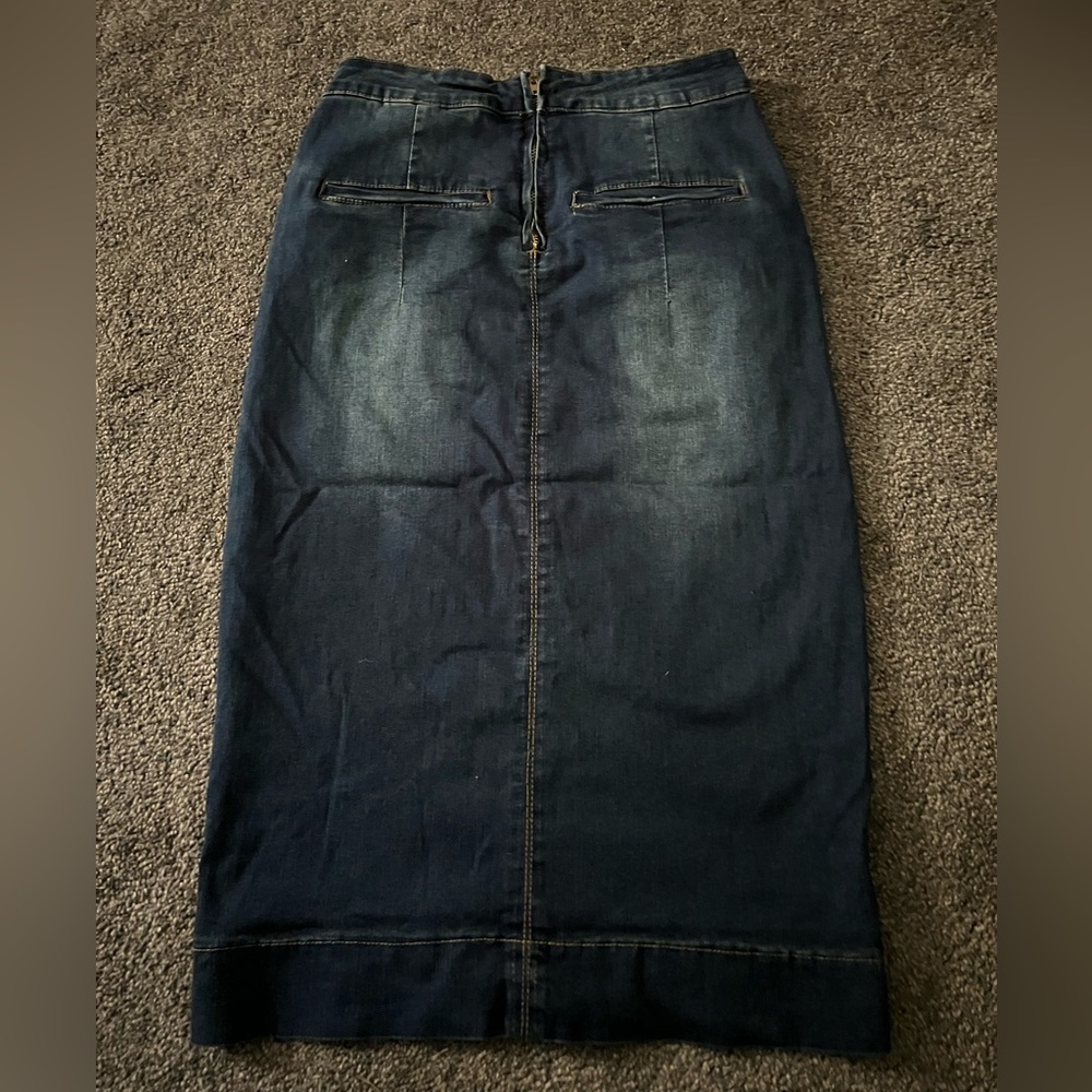 Jean Skirt! - Picture 3 of 3